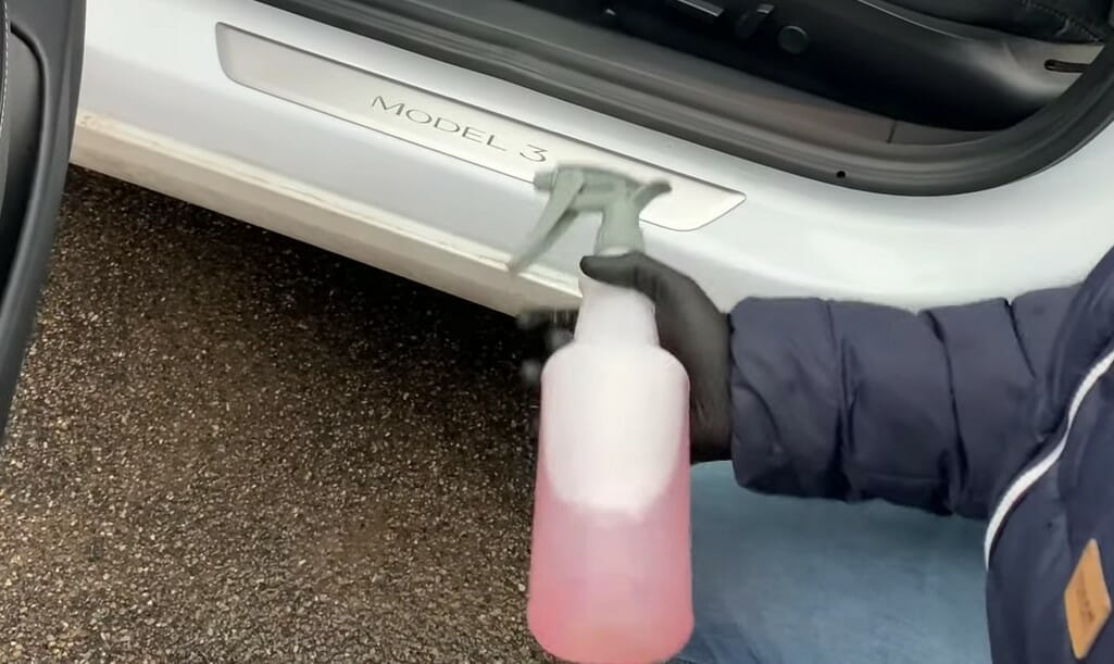 Infinite sprøjtes i falsene