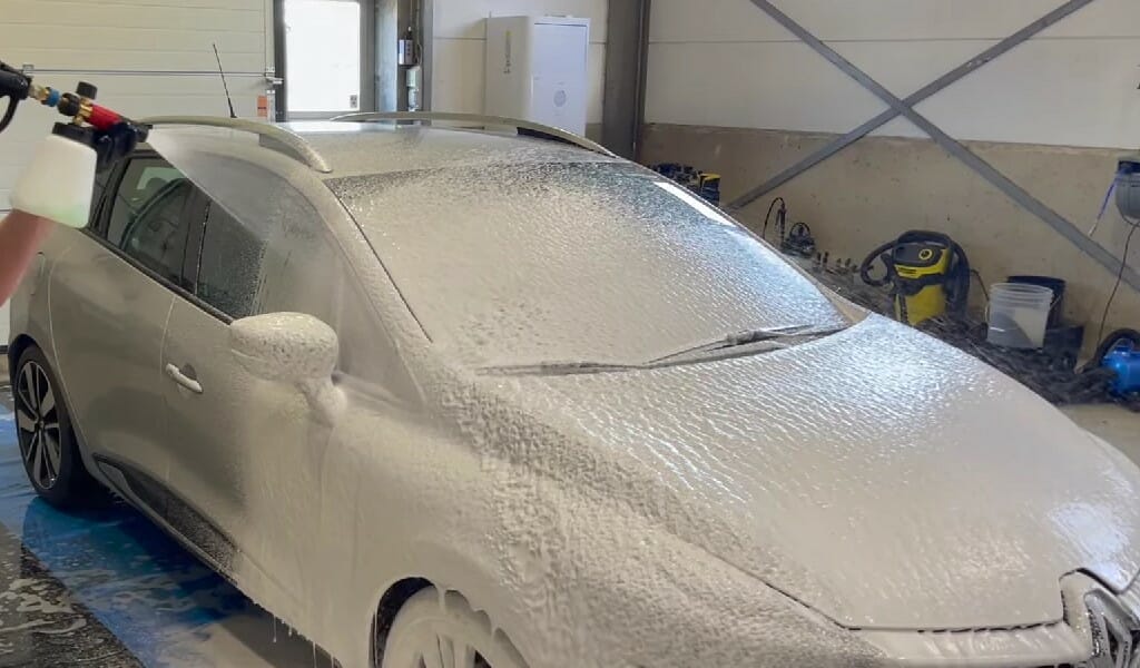 Auto Glanz Snow Storm skumlanse skum på bil