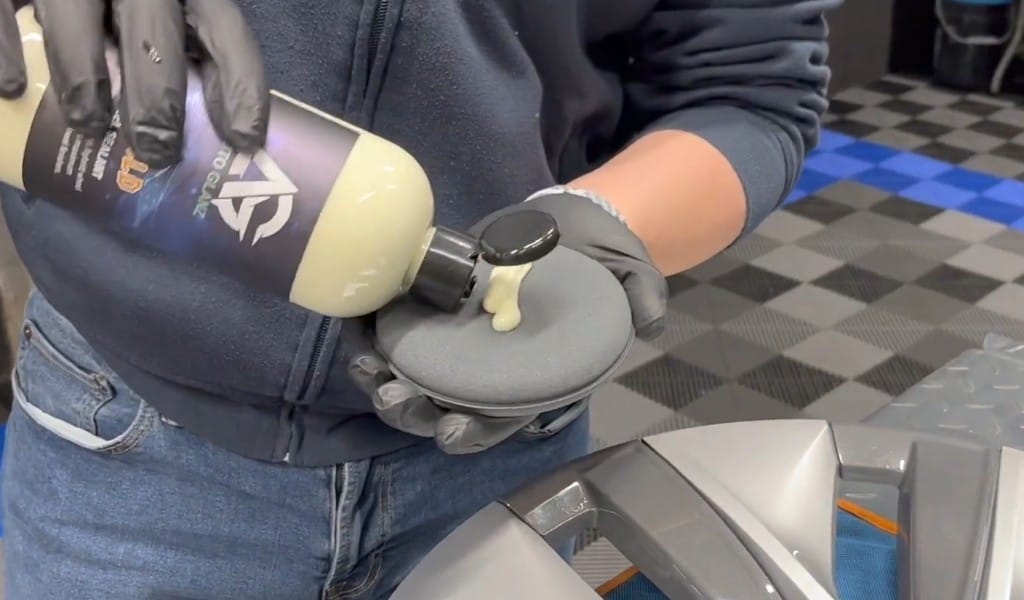 Kom shield på en applikator